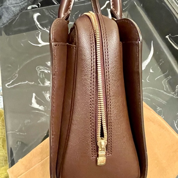 Authentic Vintage Louis Vuitton Damier Ebene Triana Bag - Picture 7 of 13